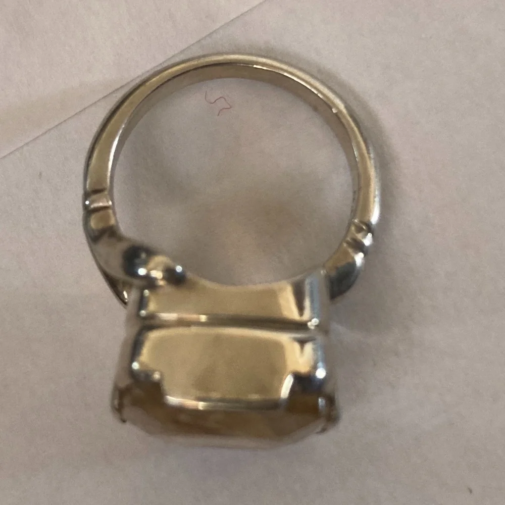 Ring - Picture 3 of 5